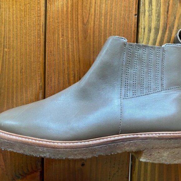 Botkier Women's Pull On Chelseas Bootie Taupe Size 6.5 - Picture 7 of 8